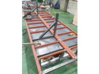 난간 설치 장소는 부대안이고계속 비가와서 모두 제작해서 현장에서 하루만에설치하려 공장에서 제작중