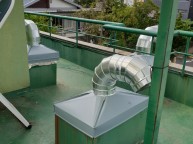 환기구 날개를 통한 누수의 원인과 덕트도 부식외 교체작업 이렇게 비가올때면 씌어도 누수발생