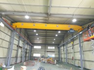 호이스트 제작설치 3 TON 짜리중량을 견딜 수 있도록 빔 보강작업을빔을 보강하고 용접작업그리고 호이스트 설치