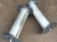 콘베어로라 주문제작 지금과 같은 콘베어는 쉽게 구할 수 있습니다 지금의 콘베어는 틀려보이죠 일반적인 하중을 견디는데 위 사진은 문제없으나아래 사진의 콘베어는 처음 사진과 전혀 다른…