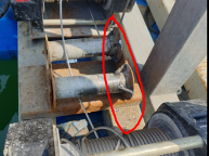 시화호 바다에서 긴급호출 로라에 와이가 많이 닿는 부분이 계속파여져 직업을 못한다고바다에서 호출했습니다