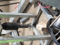 얼마전 제작해드린 프레임에 부수적인 장치를 연결해 달라는 주문을 받고 출발 용접해서 마무리까지 해드렸습니다