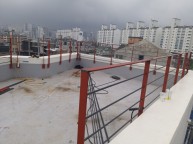 평철 난간 설치 작업입니다옥상과 계단 등에 꼭 안전 난간대 필 수 입니다