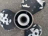 아는 동생부탁으로 이것도 용접해줄 수 있냐는 부탁으로 지나는 길에 잠시 스크류보수 작업을 해주었는데재질은 알루미늄입니다