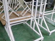 공장에서 거치대 제작의뢰