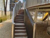 모두 SUS 난간에 합성목설치