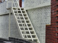 계속된 장마로 인해 미루고 미루다 참내어 작업진행