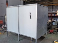 지게차를 비 안맞게 두려고 제작의뢰 받고제작함