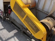 요즘은 안전안전 하도 많이 듣고 있는 애기 아닐까요 안전커버를 세로 제작하는 것과 보수작업인데 보수 이유는 손가락이 못들어가게망교체 및 보수작업입니다사진처럼 변색된 것들과기존에 노…