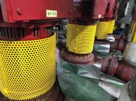 회전체 안전커버를 제작하고 설치하면서이곳만큼 힘든곳은 없었습니다작업사진도 찍을수 없고까다롭운게 많은지그만큼 작업중에 사고가 많다것도 이유겠죠모두 32개의 안전커버 입니다 그리고 설…