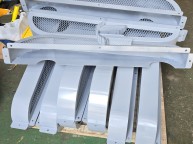 중대재해법상 처벌을 받지 않으려면 산업안전보건법의 방호조치를 해야합니다그 조치란 손은 물론 손가락끼임으로 사고가 나지않게설비시설에 방호조치를 하애 합니다이렇게 보이나요손은 물론 손…