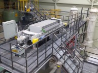 공장 내부에 프레임을 제작하여공장설비를 설치하여 운영하기위한 프레임으로200잔넬로 제작