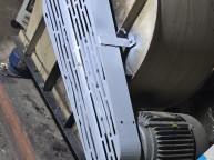 안전커버 크기가 망을 달기 힘들어서 이런식으로 만들었습니다새벽에 작업해야하는 현장상황에 참 힘든 작업으로 기억되는 곳입니다